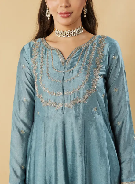✨ Women Silk Blend Kurta Pant Dupatta Set